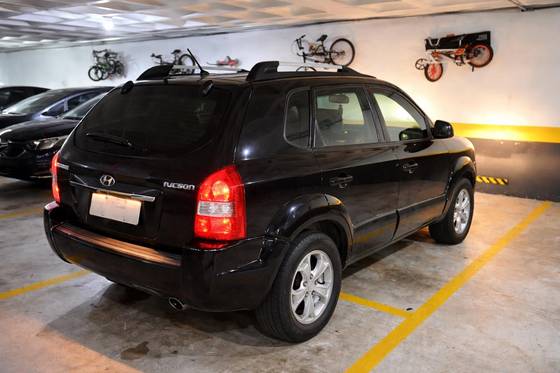 HYUNDAI TUCSON 2.0 MPFI GLS 16V 143CV 2WD GASOLINA 4P AUTOMÁTICO